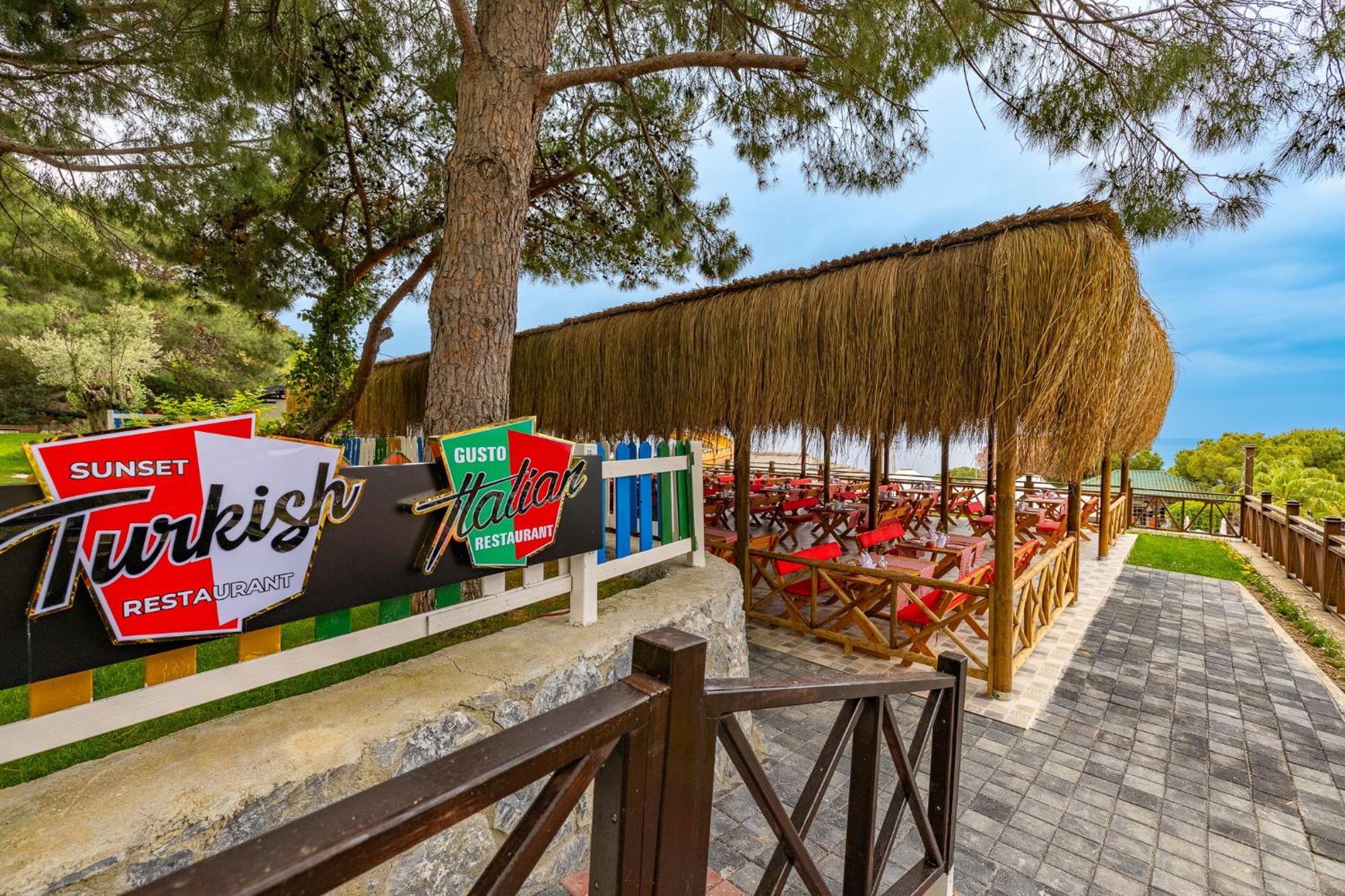 Ramada & Golf Курортний комплекс 5*