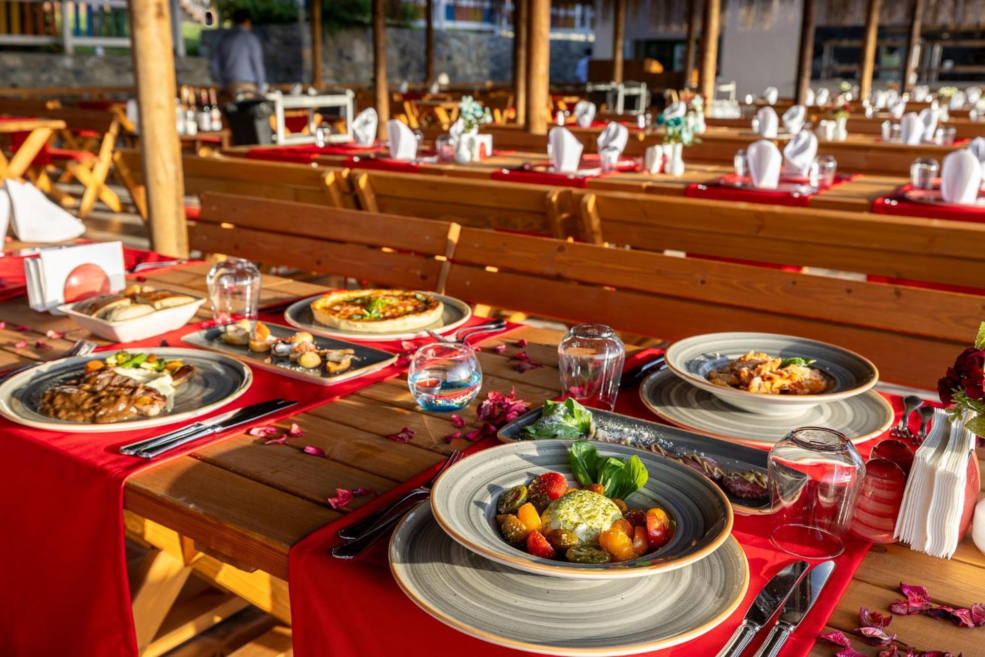 Ramada & Golf Курортний комплекс Кушадаси